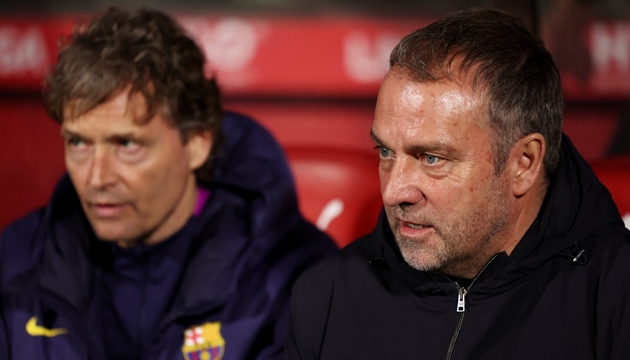 Hansi Flick cần cải thiện nhiều điều để Barcelona bảo vệ thành công ngôi vương La Liga.