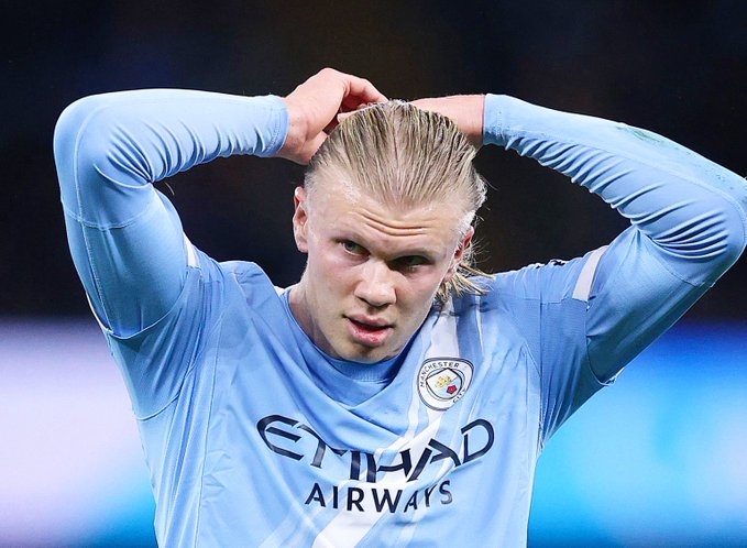 Ảnh bài viết Hé lộ lý do Haaland vắng mặt trước Leeds