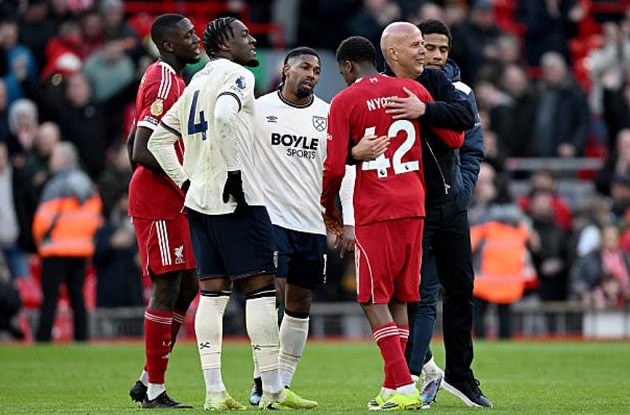 Ảnh bài viết Thắng West Ham 5-2, Liverpool vẫn bị chê thiếu ổn định