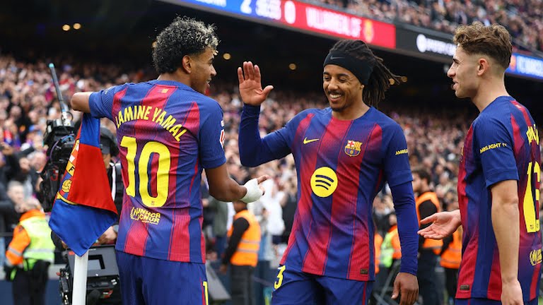 Ảnh bài viết Yamal lập hat-trick giúp Barca hủy diệt Villarreal