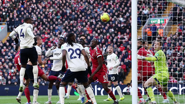 Liverpool ghi đến 5 b&agrave;n v&agrave;o lưới West Ham.