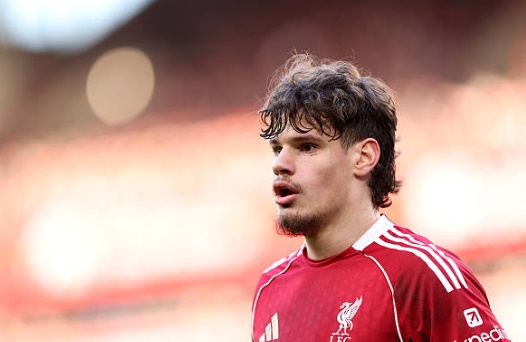 Milos Kerkez &ndash; 6.7 điểm: Đảm nhận h&agrave;nh lang c&aacute;nh tr&aacute;i, Kerkez đ&atilde; c&oacute; những gi&acirc;y ph&uacute;t vất vả trước tốc độ của Summerville. D&ugrave; kh&ocirc;ng mắc lỗi trực tiếp dẫn đến b&agrave;n thua như c&aacute;c đồng đội ở trung t&acirc;m, nhưng đ&oacute;ng g&oacute;p của anh v&agrave;o mặt trận tấn c&ocirc;ng trong trận n&agrave;y l&agrave; tương đối hạn chế.