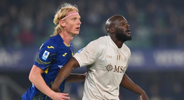 Lukaku tỏa sáng phút cuối.