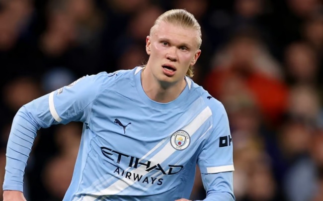 Ảnh bài viết Haaland gửi thông điệp khi Man City áp sát ngôi đầu của Arsenal