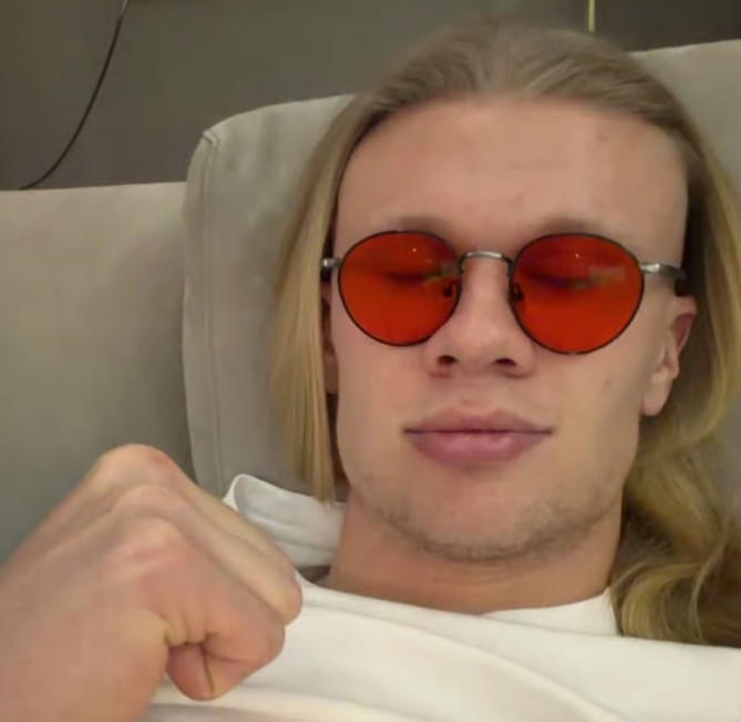 Haaland đăng h&igrave;nh ảnh l&ecirc;n mạng x&atilde; hội.