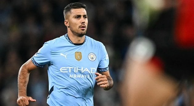 Rodri l&agrave; mục ti&ecirc;u của Real Madrid.