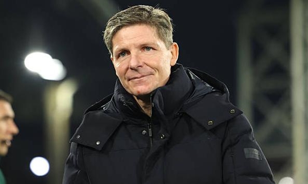 Oliver Glasner nỗ lực chứng minh bản th&acirc;n sau l&ugrave;m x&ugrave;m với giới chủ Crystal Palace.