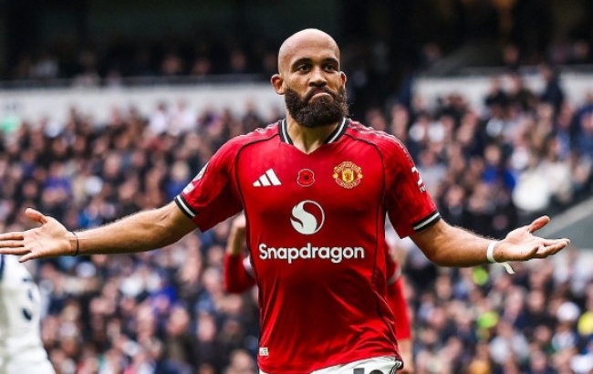 Ảnh bài viết Mbeumo hay Sesko là lời giải cho hàng công Man Utd trước Palace?