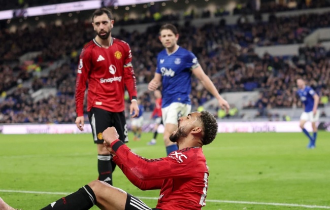 Man Utd chạm tr&aacute;n Palace.