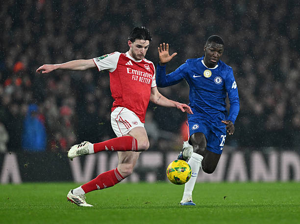 Caicedo và Rice sẽ mang đến một cuộc chiến "nảy lửa".