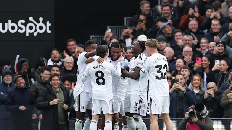 Fulham đ&atilde; c&oacute; trận thắng ấn tượng trước Spurs.
