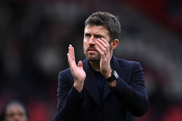 Carrick h&agrave;i l&ograve;ng với c&aacute;c học tr&ograve;