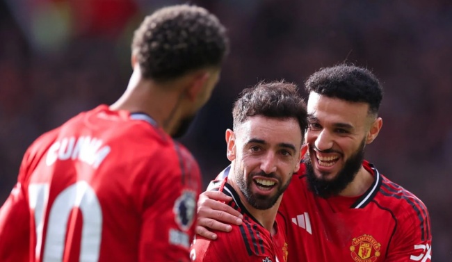 Ảnh bài viết Carrick vinh danh Bruno Fernandes sau cột mốc 100 kiến tạo cho MU