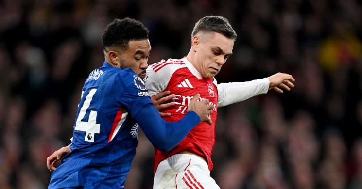 Leandro Trossard (5 điểm): Một m&agrave;n tr&igrave;nh diễn tệ hại. Ra quyết định kh&oacute; hiểu khi cố r&ecirc; dắt ngay trước v&ograve;ng cấm đội nh&agrave;, thiếu quyết đo&aacute;n trước khung th&agrave;nh v&agrave; xử l&yacute; b&oacute;ng cẩu thả. Kh&ocirc;ng ngạc nhi&ecirc;n khi bị thay ra trước ph&uacute;t 60.