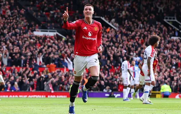 Sesko li&ecirc;n tục ghi b&agrave;n cho Man Utd.