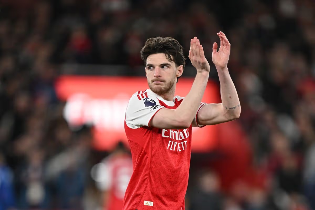 Declan Rice được thay ra nghỉ ở trận Arsenal thắng Chelsea.