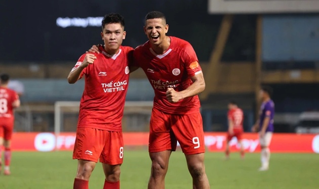 Ảnh bài viết Cục diện V-League nóng bỏng ở cả hai đầu bảng xếp hạng