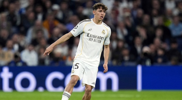 Ảnh bài viết Thiago Pitarch và lễ trưởng thành tại Bernabeu