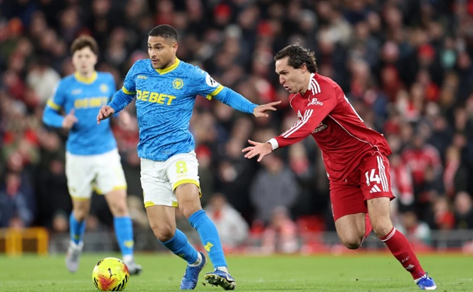 Liverpool v&agrave; Wolves sẽ gặp nhau 2 lần tuần n&agrave;y.