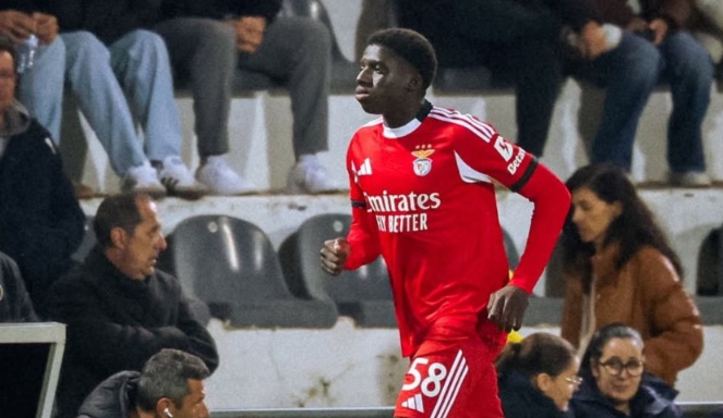 Ảnh bài viết Bayern Munich nhắm sao 17 tuổi của Benfica để thay Laimer