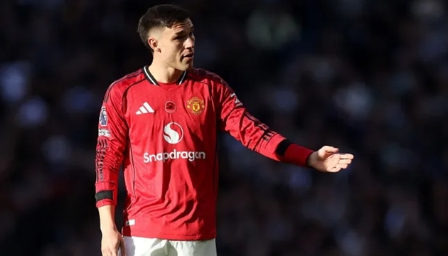 Ảnh bài viết Romano chỉ đích danh sao thứ 5 rời Man Utd