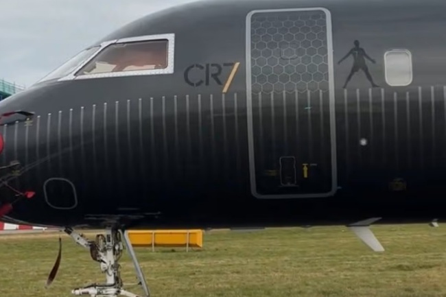 Chuy&ecirc;n cơ ri&ecirc;ng của CR7.