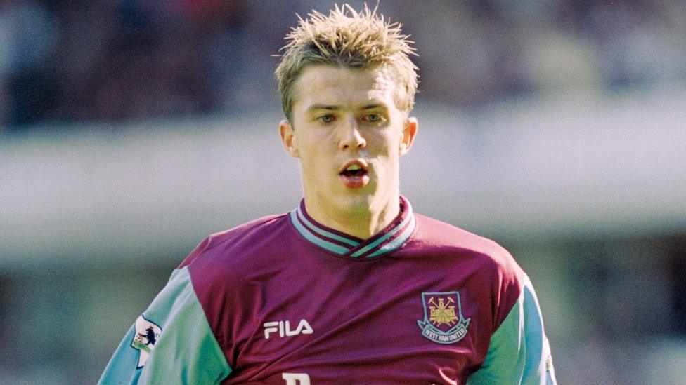 West Ham định h&igrave;nh tư duy chơi b&oacute;ng.