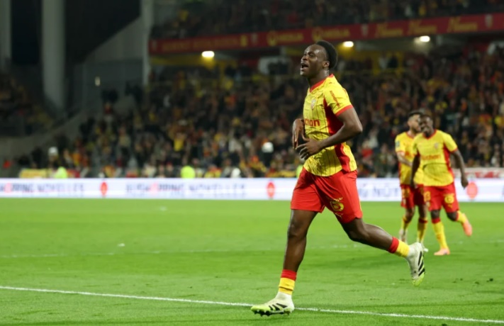 Ảnh bài viết Liverpool dẫn đầu cuộc đua giành trung vệ Samson Baidoo