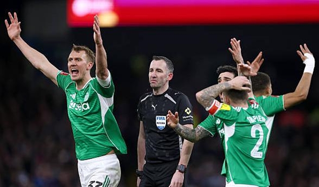 Ảnh bài viết Cạm bẫy từ tiếng còi chờ đón Arsenal tại Brighton