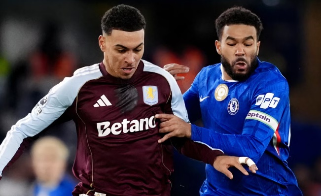 James từng c&oacute; m&agrave;n thể hiện tốt trước Villa.