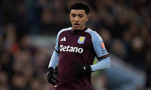 Jadon Sancho hiện khoác áo Aston Villa.