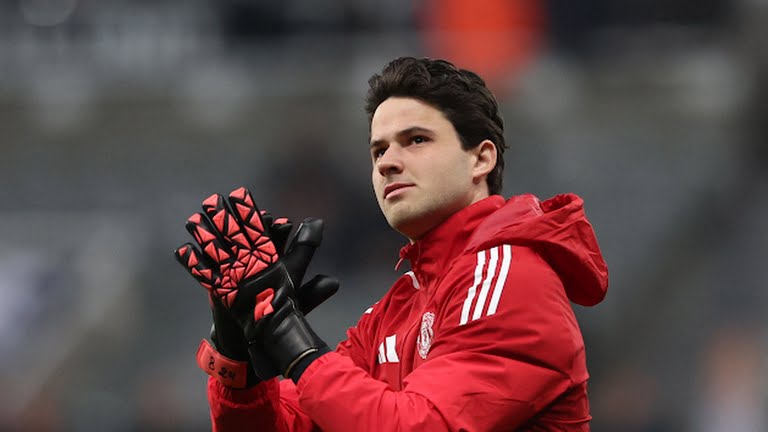 Senne Lammens – 6,3 điểm. Tương đối nhàn hạ và đã xử lý tốt mọi tình huống. Không thể làm gì hơn để ngăn cản trong cả hai bàn thua.