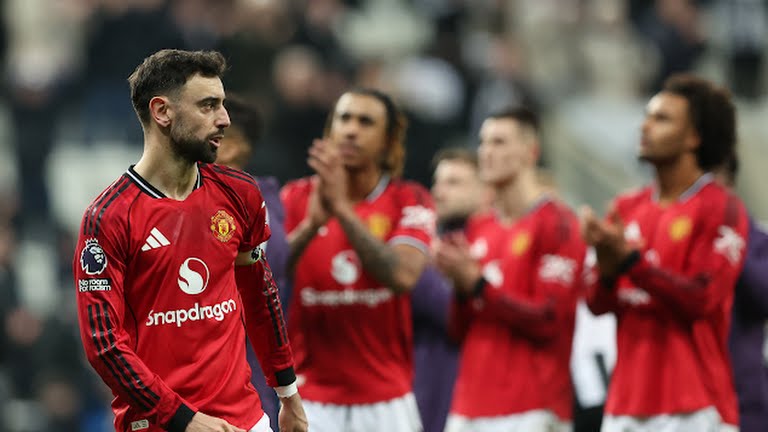 Bruno Fernandes – 6,8 điểm. Bất cẩn biếu không cho đối thủ một quả phạt đền nhưng ngay lập tức lập công chuộc tội bằng cú đá phạt kiến tạo xuất sắc dẫn đến bàn gỡ hòa.