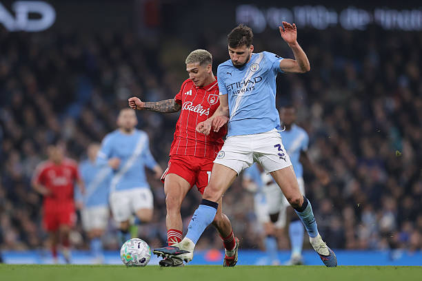 Ruben Dias — 6.4: Trải qua phần lớn thời gian trận đấu khá nhàn nhã, tuy nhiên, pha bóng lóng ngóng để Gibbs White xỏ háng đã trực tiếp tạo cơ hội cho Nottingham Forest tìm được bàn gỡ.