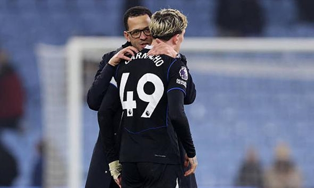 Alejandro Garnacho được Liam Rosenior khen ngợi.