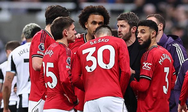 Ảnh bài viết Man Utd trả giá vì giáo án nhẹ của Carrick?