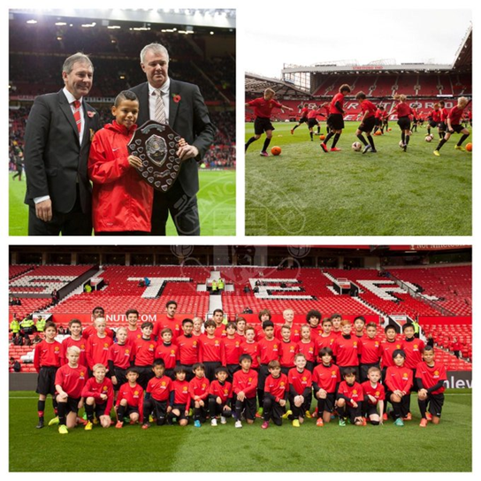 Hình ảnh Osula nhận giải thưởng ở Old Trafford trong quá khứ.