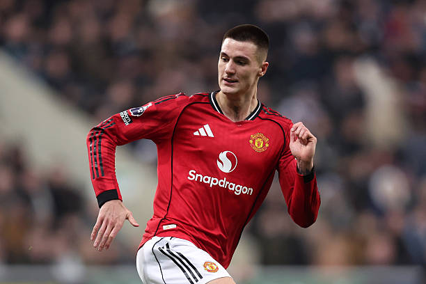 Vắng Amad Diallo, Sesko đ&atilde; rơi v&agrave;o t&igrave;nh trạng đ&oacute;i b&oacute;ng.