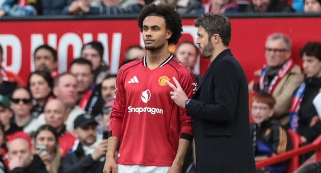 Ảnh bài viết Michael Carrick cần ngừng lãng phí Joshua Zirkzee