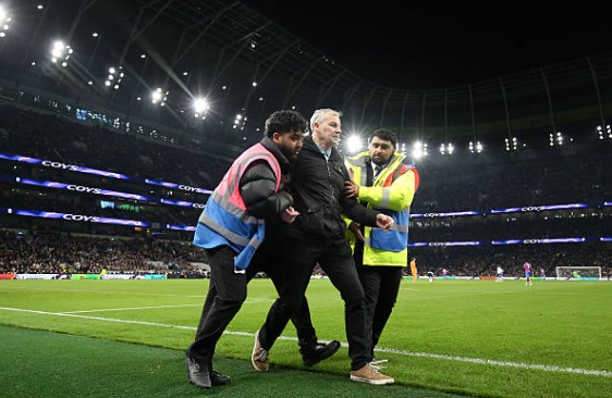 Ảnh bài viết NHM Tottenham bỏ về sớm sau trận thua thảm Crystal Palace