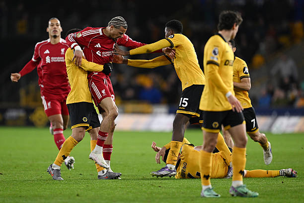 Liverpool c&oacute; cơ hội đ&aacute;p trả Bầy s&oacute;i.