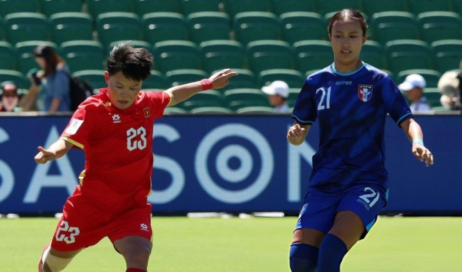 C&aacute;c c&ocirc; g&aacute;i Việt Nam chơi nỗ lực.