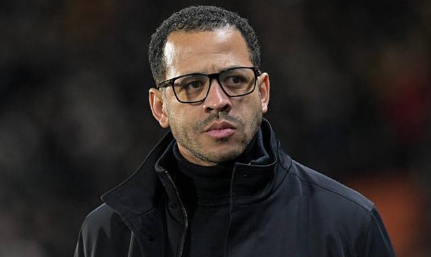Liam Rosenior thận trọng với Wrexham.