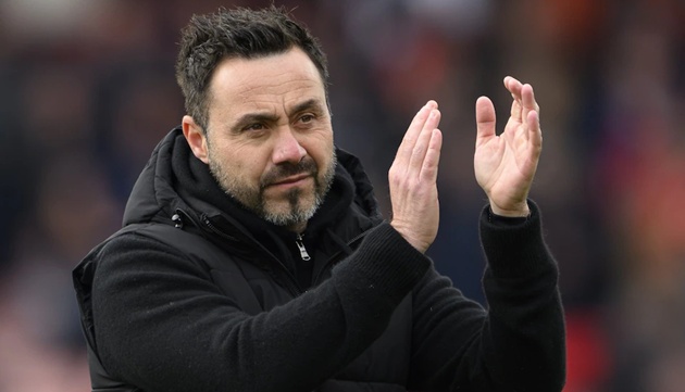 De Zerbi lọt v&agrave;o tầm ngắm của Tottenham.