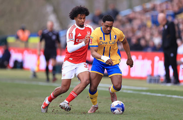 Jaden Dixon (7/10): Ra mắt Arsenal sau chấn thương của Calafiori. Thi đấu rất chuyên nghiệp và đáng khen ngợi.

Bukayo Saka (6/10): Vào sân thay cho Dowman. Có một cú sút cận thành bị Roberts cản phá.