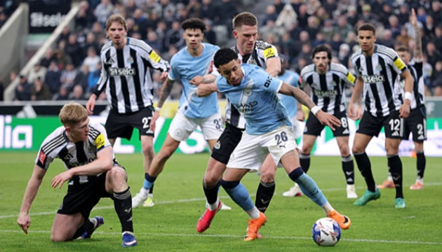 Man City loại Newcastle khỏi FA Cup.
