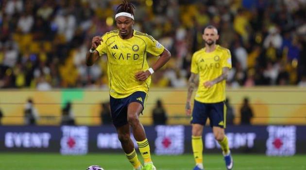 Mohamed Simakan giúp Al Nassr giành 3 điểm trọn vẹn.
