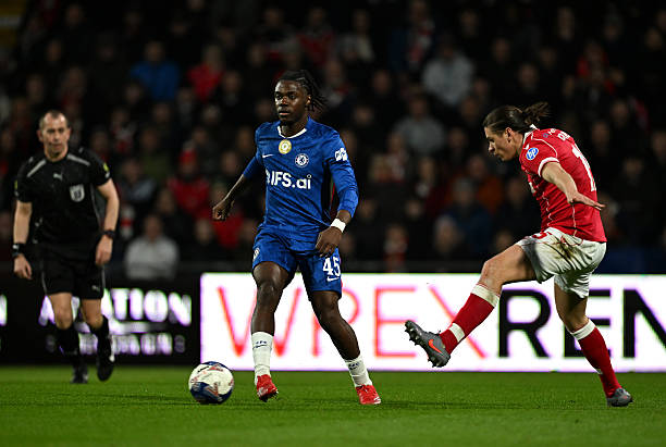 Romeo Lavia - 4 điểm: Có lần đá chính đầu tiên cho Chelsea sau bốn tháng nhưng lại chật vật trong việc để lại dấu ấn. Nhịp độ trận đấu dường như là quá sức đối với tiền vệ người Bỉ, và anh còn phải nhận thêm một thẻ vàng.