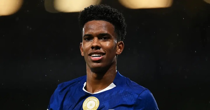  Estevao được Chelsea coi l&agrave; b&aacute;u vật.