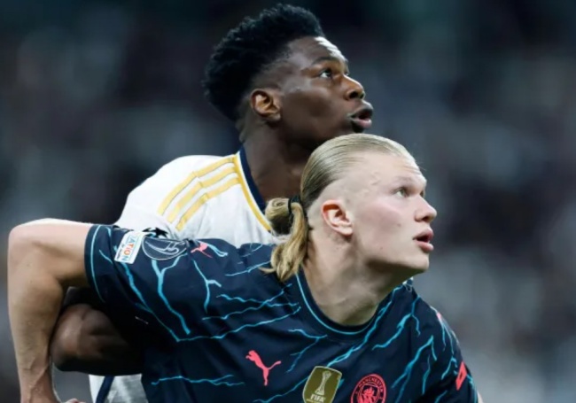 Haaland chạm trán Real trong quá khứ.